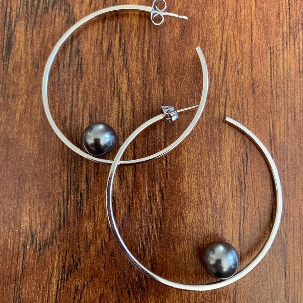 JANIS by JANIS SAVITT Floating Pearl Hoop Earring